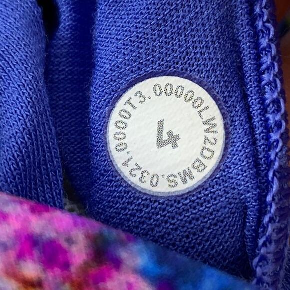 Lululemon Energy Sports Bra Womens Size 4 Multi Criss Cross Back Electric Jungle - Picture 5 of 5